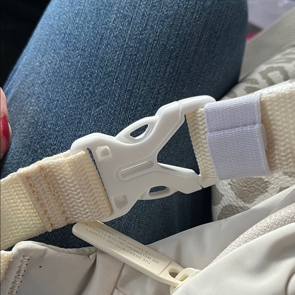 Adidas Originals Waist Bag NWT - Picture 5 of 5